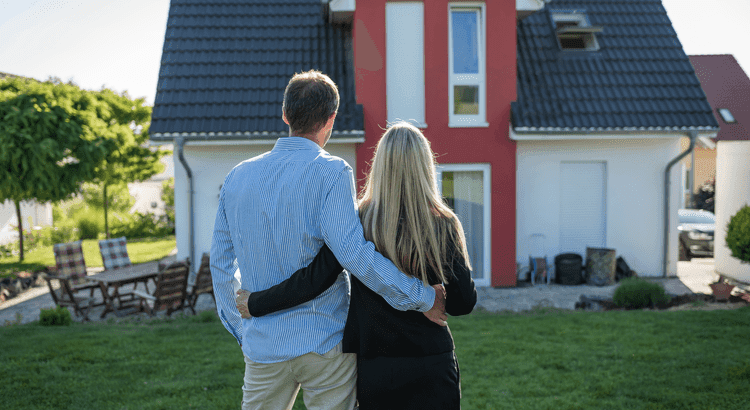 Should You Wait for Lower Rates? — Simplifying the Market